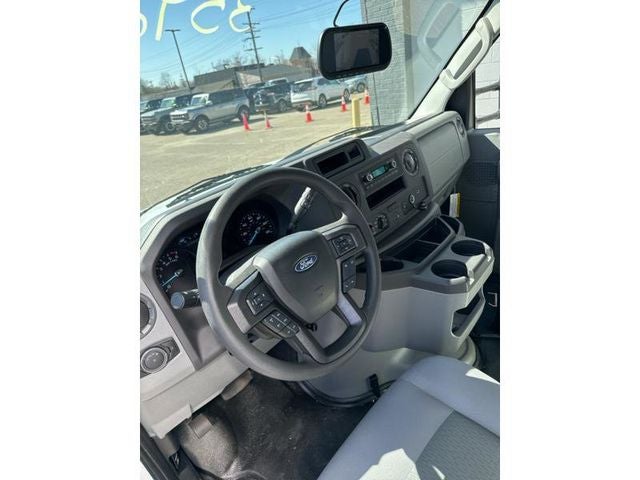 2024 Ford E-350SD Base Cutaway