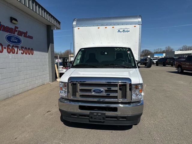 2024 Ford E-350SD Base Cutaway