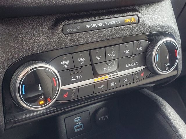 2022 Ford Escape Hybrid SE