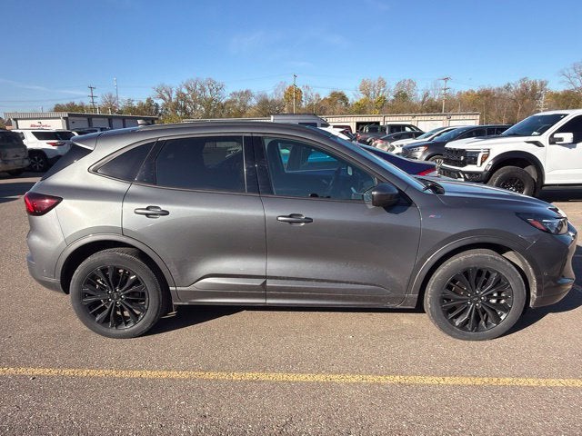 2024 Ford Escape ST-Line Elite