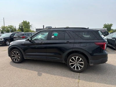 2022 Ford Explorer ST-Line