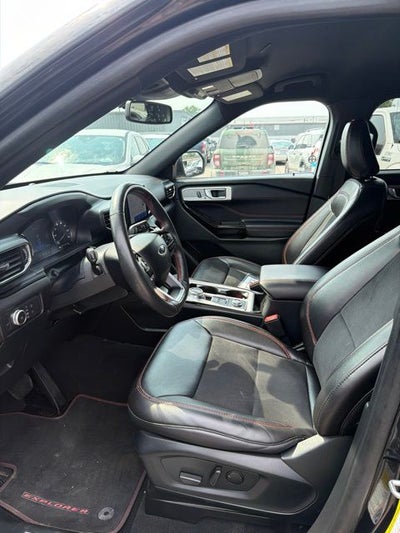 2022 Ford Explorer ST-Line