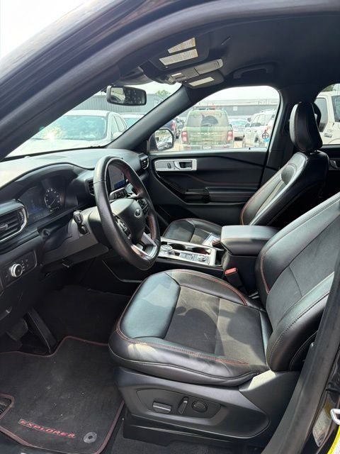2022 Ford Explorer ST-Line