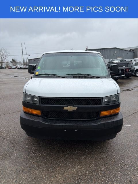 2023 Chevrolet Express 3500 LS Passenger