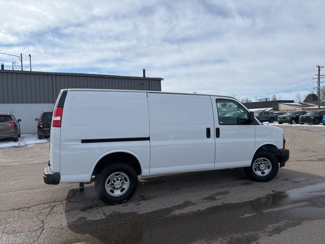 2022 Chevrolet Express 2500 Work Van Cargo