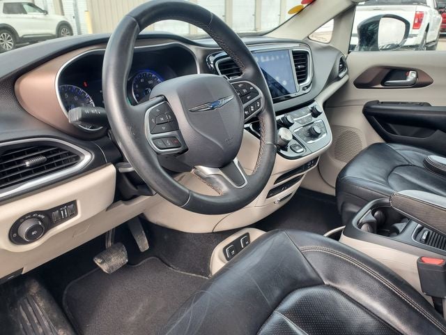 2017 Chrysler Pacifica Touring L Plus