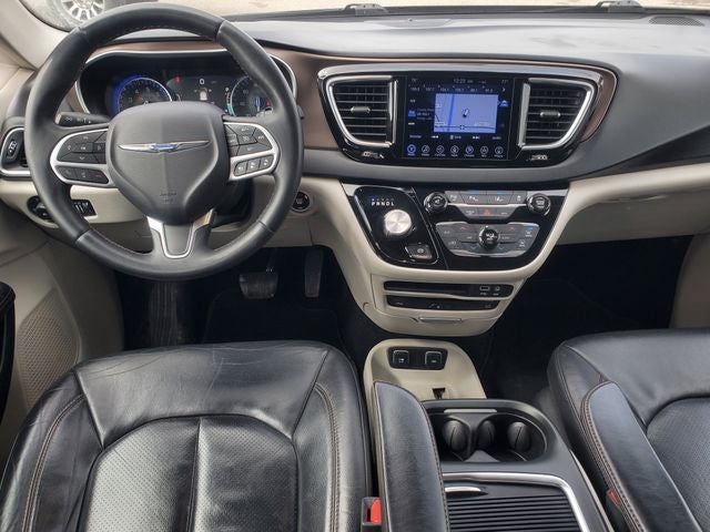 2017 Chrysler Pacifica Touring L Plus