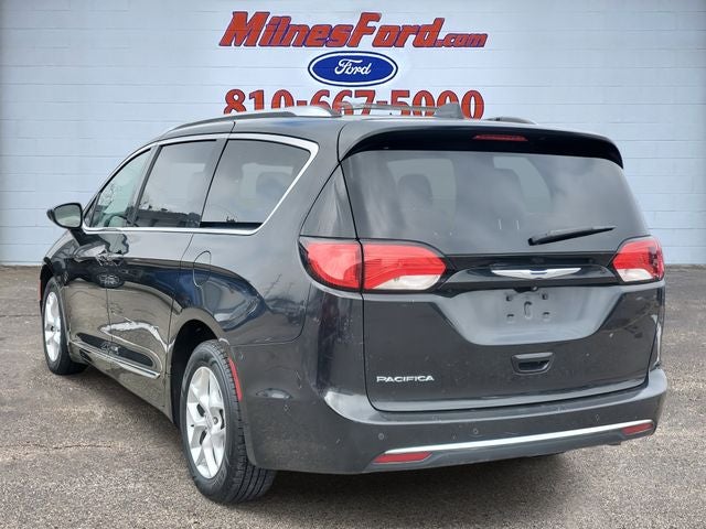 2017 Chrysler Pacifica Touring L Plus