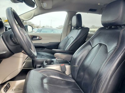 2017 Chrysler Pacifica Touring L Plus