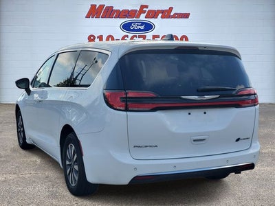2024 Chrysler Pacifica Hybrid Select