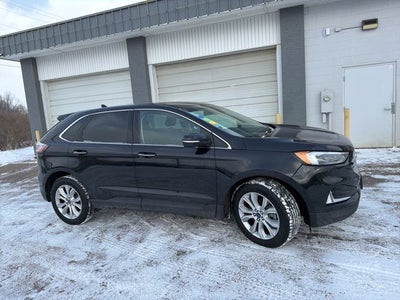 2022 Ford Edge Titanium