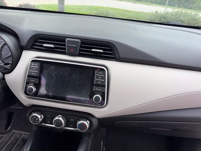 2022 Nissan Versa 1.6 SV