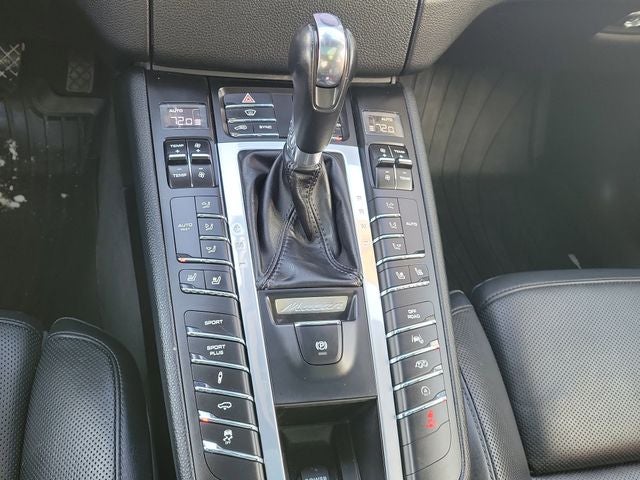 2018 Porsche Macan Turbo