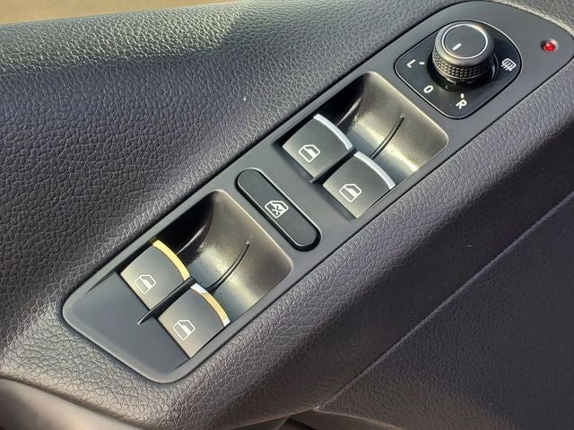 2017 Volkswagen Tiguan 2.0T Wolfsburg Edition