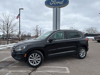 2017 Volkswagen Tiguan 2.0T Wolfsburg Edition